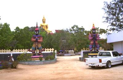 Tempelwchter und Big Buddha
