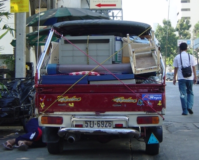 Fahrzeug Beladung in Thailand