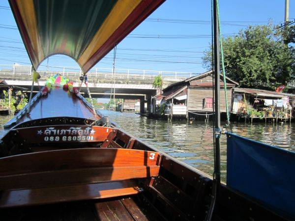 Khlong mit Longtailboot