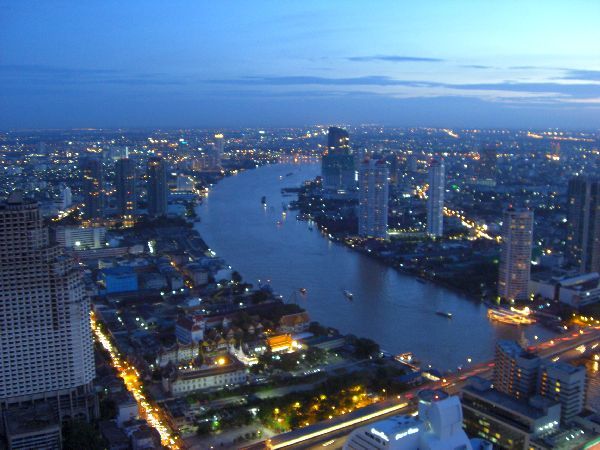 Lebua State Tower Blick auf Chao Phraya