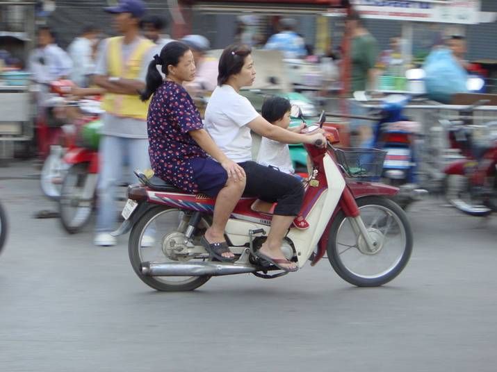 Fahrzeug Beladung Moped