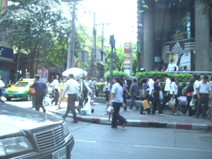 Mittagpause in Bangkok Strasse